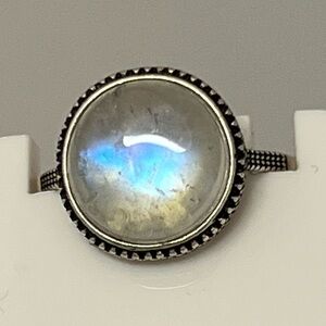 Adjustable size moonstone ring in sterling silver nwot jewelry box included